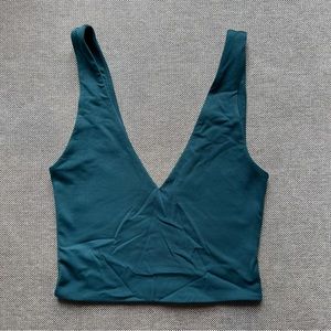 NWOT Aritzia Contour V Neck Tank